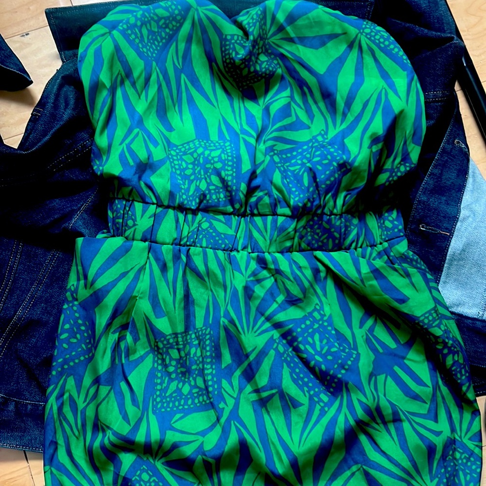 Bar lll strapless dress/bikini over up
